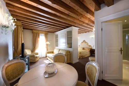 Hotel Ai Reali - Small Luxury Hotels of the World, Benátky (fotografie 7)