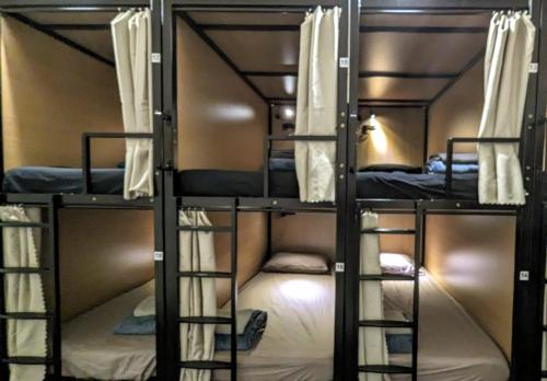 1 bunk bed
