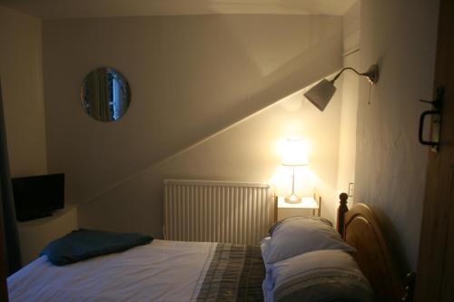 Bell Cottage - image 10