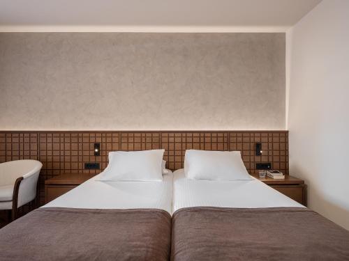  Superior Room image 4