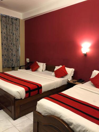 HOTEL BREEZE NEW JALPAIGURI in Bharat Nagar