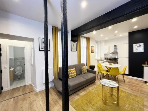 Urban Flat 157 - Coco Chanel Flat in Montorgueil - image 7