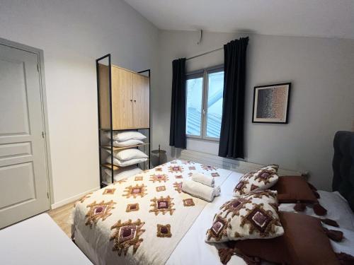 Urban Flat 161 - Sublime 4BDR Luxury Flat in Paris - image 6