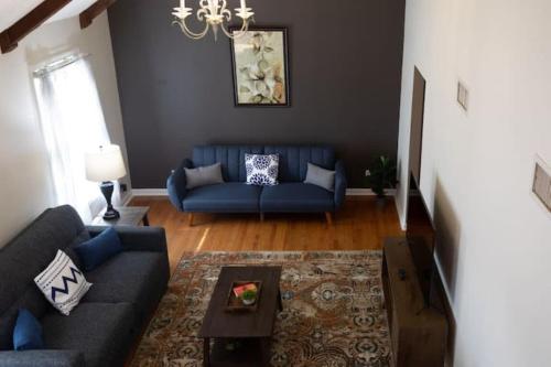 Forest Hills Fresh-Centrally Located, Pets, Wifi in Montgomery, USA