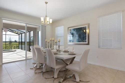 Last Minute Disney Getaway! Private Pool, Hot Tub & Games Room. Book Now! #29300 in Davenport, USA