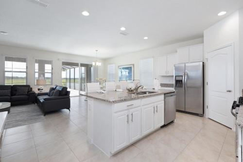 Last Minute Disney Getaway! Private Pool, Hot Tub & Games Room. Book Now! #29300 in Davenport, USA