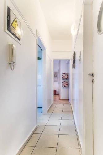 Gazi apartment with Acropolis views - image 2