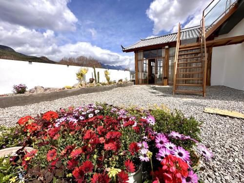 Lijiang Hengchang Baoyin Mohuakai Inn