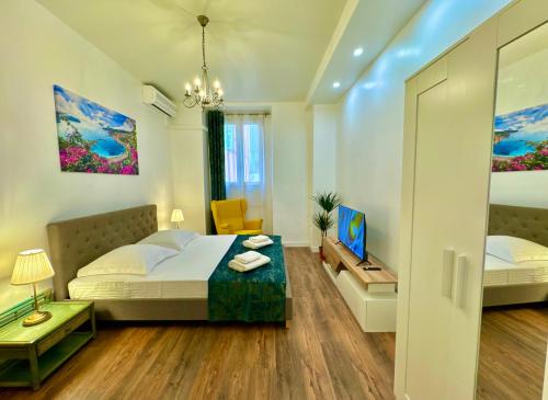 Central Riviera Charm