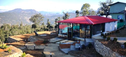 숙소 외관, Anandi resort in 차우코리