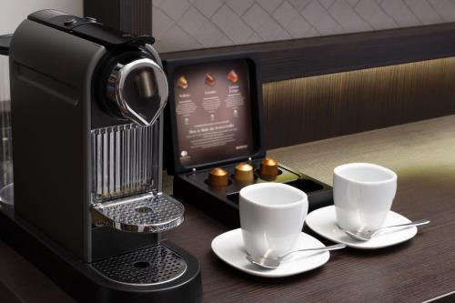 DoubleTree by Hilton London - Hyde Park - image 4