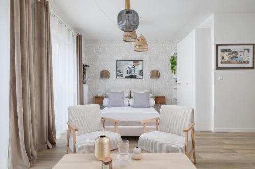 Luxury Studio with an AC - Lwowska 10 street, Krakov