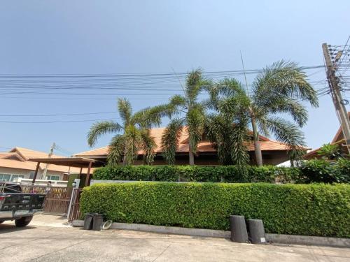 Tassa House pool villa pattaya