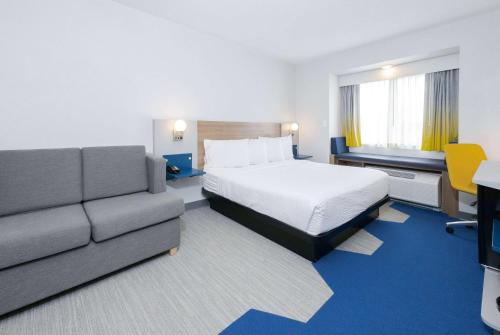 Microtel Inn & Suites Springville - image 6
