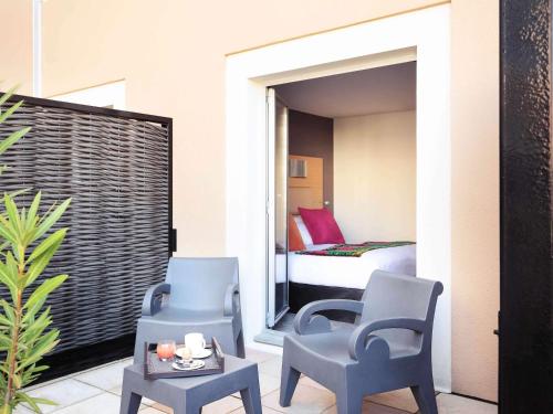 Deluxe Double Room with Balcony and Pool View