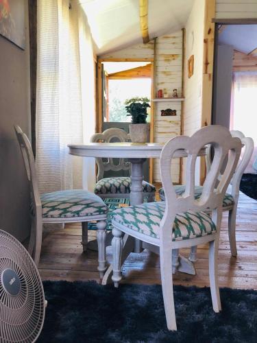 Rustic Cabin Sleepover, Underberg (foto 8)
