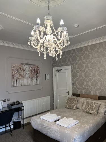 Tanes Hotel - image 13