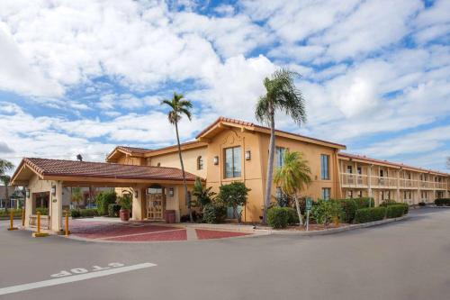 Baymont by Wyndham Fort Myers Central, Fort Myers