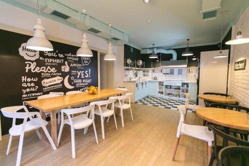 keuken, DREAM Hostel Lviv in Lviv