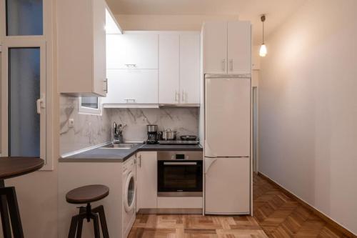 Metaxourgio 1st Floor - image 2
