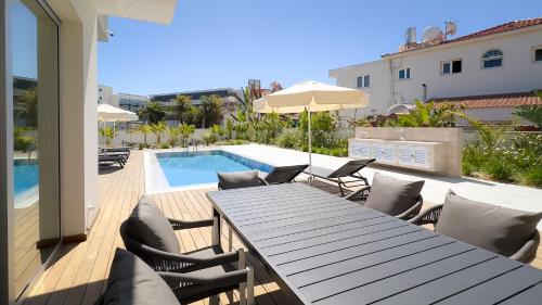 City Napa Seaview Villas - Villa 6 - image 3