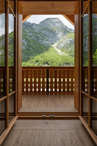 Közeli látványosságok, PRIVILLAGE Stare - B&B in Bohinji-tó