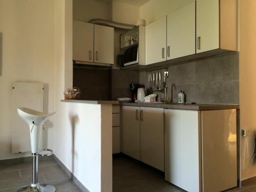 Konyha, Apartments Toni-Malinska in Radići