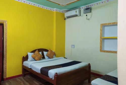 New Happy palace Inn Gaya Near By Mahabodhi Temple