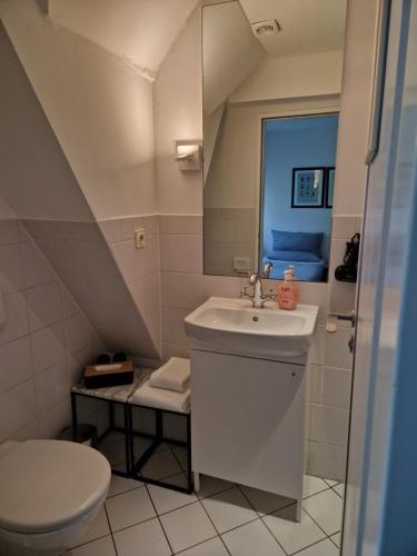Magni Boutique Hotel - image 14