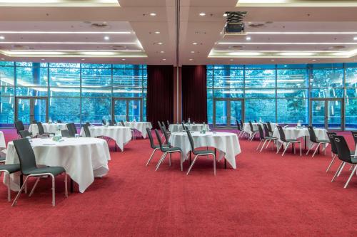 Radisson Blu Hotel Frankfurt - main image