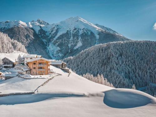 Spacious holiday home near ski-lift