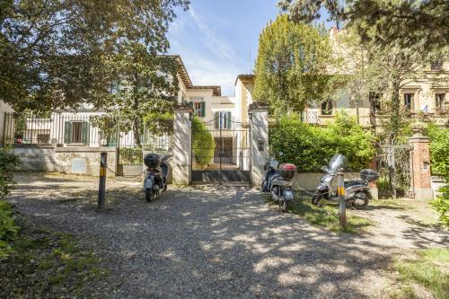 Poggio Imperiale Apartment by Mamo Florence - image 2