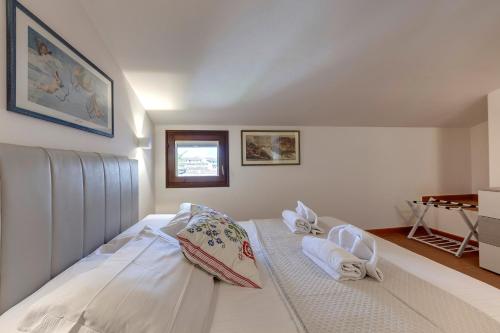 Poggio Imperiale Apartment by Mamo Florence - image 13