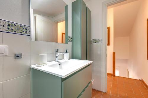 Poggio Imperiale Apartment by Mamo Florence - image 12
