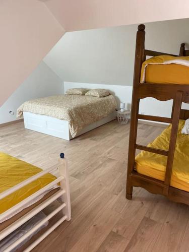 Gîte de la Vallée 12 pers (Gite de la Vallee 12 pers) in มาแยน