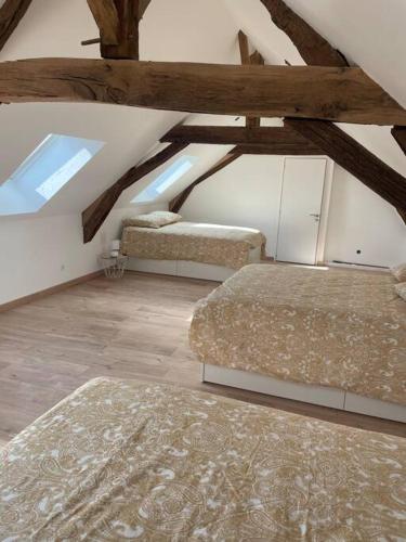 Gîte de la Vallée 12 pers (Gite de la Vallee 12 pers) in มาแยน