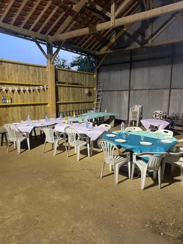 Gîte de la Vallée 12 pers (Gite de la Vallee 12 pers) in มาแยน