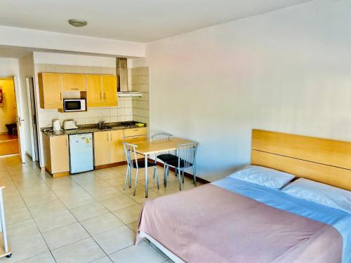 Apartment (2 Adults) image 4