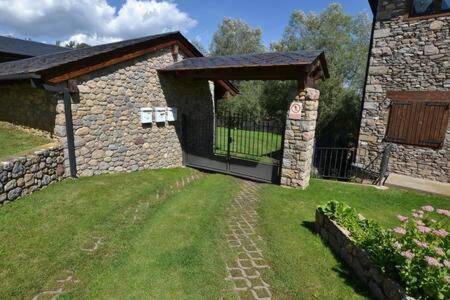 Casa Prat de la Quimeta in Isovol