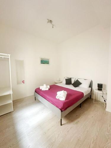Double Room image 4