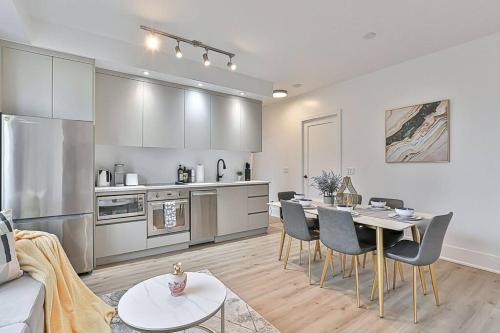 New 3 BR with Free parking Downtown Toronto