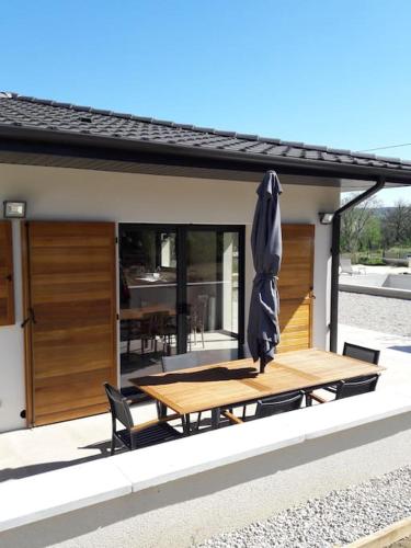 Maison climatisée avec piscine privée, 6 personnes - Location saisonnière - Aiguèze