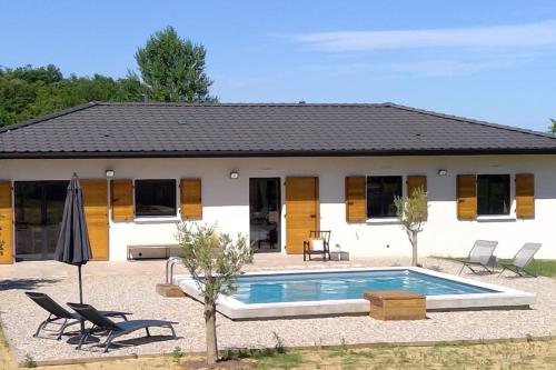 Maison climatisée avec piscine privée, 6 personnes