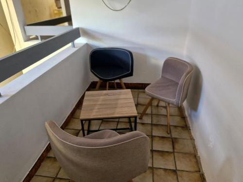 陽台/露台, Cayenne Centre Payé Eco Confort (Cayenne Centre Paye Eco Confort) in 開雲