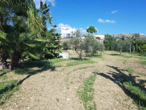 Villa MALOUGA avec piscine à 130m de la plage