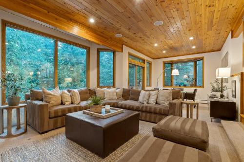 1588 Golf Terrace - Unit 39 in Mid Vail, USA