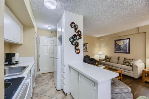 Outstanding Location - 1BR Haven near the Strip, Las Vegas (photo 10)