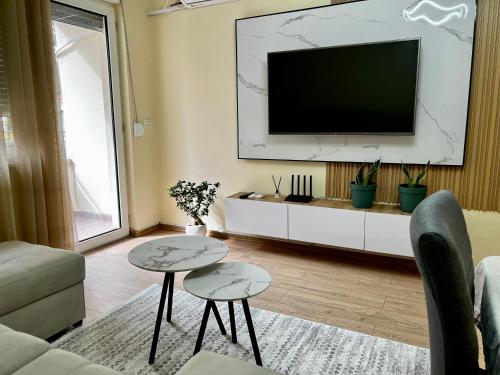 Apartament Gloria, Tirana