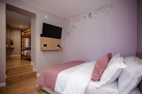 Oro Inn Hotel - image 2