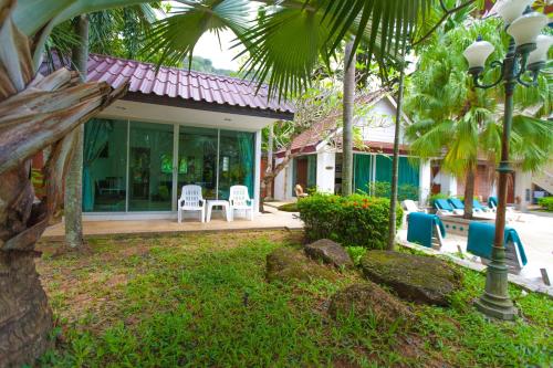 room detail thumbnail 1